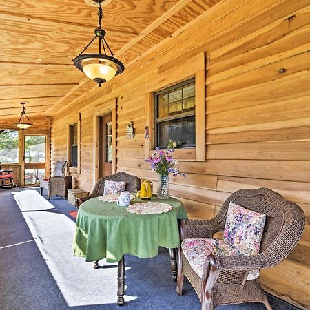 Honey House Cabin - A Quiet Countryside Retreat! Nappanee Extérieur photo