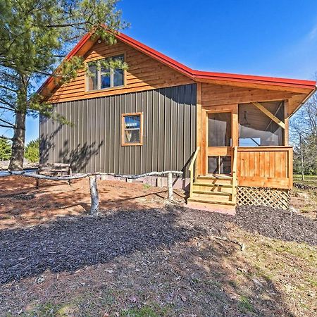 Honey House Cabin - A Quiet Countryside Retreat! Nappanee Extérieur photo